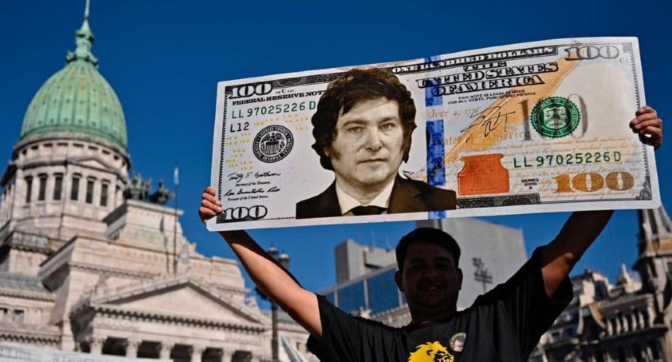 La Batalla del Banco Central Argentino por el Dólar: Estabilidad Macroeconómica Bajo Presión