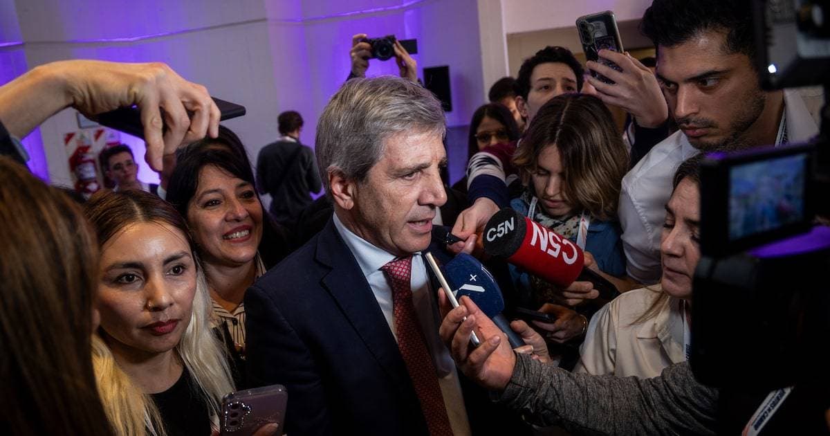 Argentina en la Encrucijada Financiera: Riesgo País Dispara Alerta y el BCRA en el Foco
