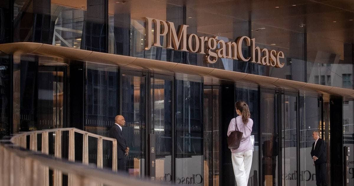 Banca Argentina: JPMorgan Ve Atractivo Riesgo-Retorno Pese a Desafíos Crediticios