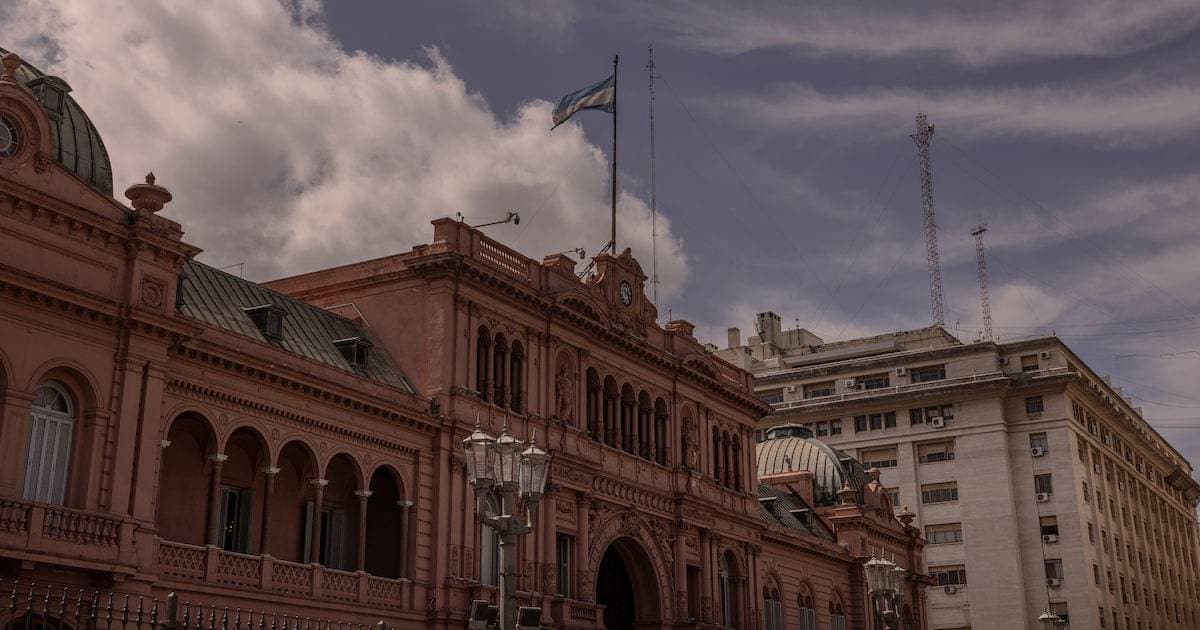 Argentina 2025: La Incertidumbre Electoral Modera el Entusiasmo Inversor Extranjero
