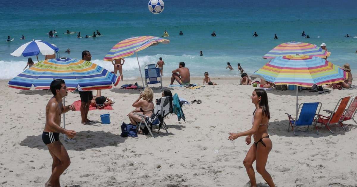 Depreciación del Real Brasileño: Un Imán para Turistas Argentinos y un Desafío para el Sector Local
