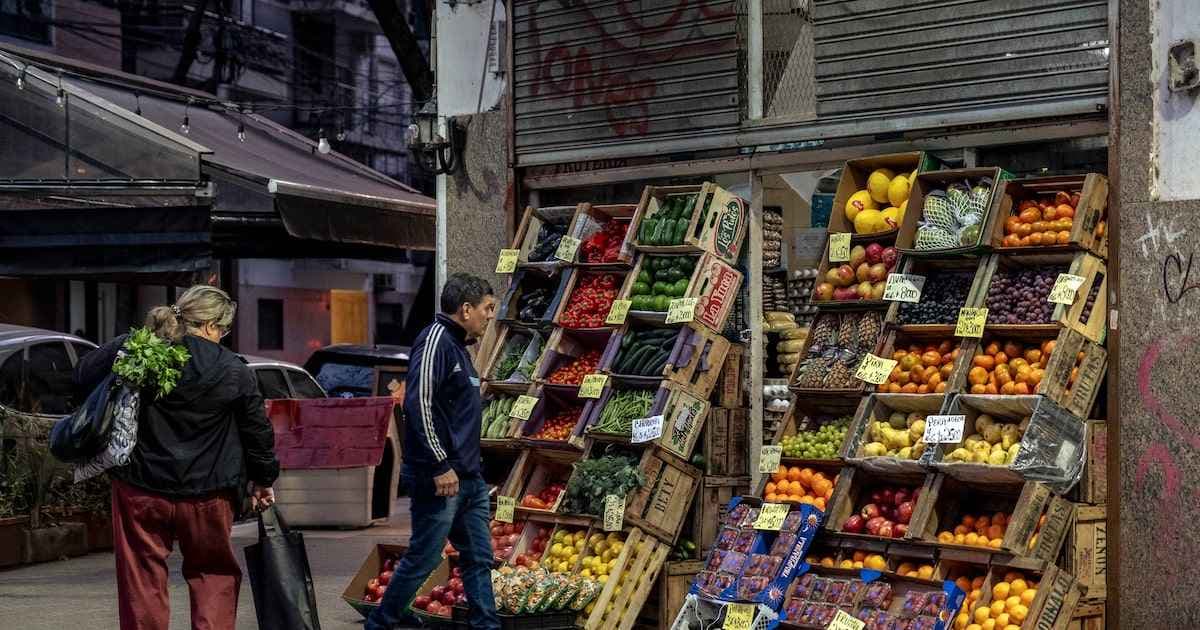 Argentina: La Desaceleración Inflacionaria Toma Impulso, Según las Expectativas del Mercado