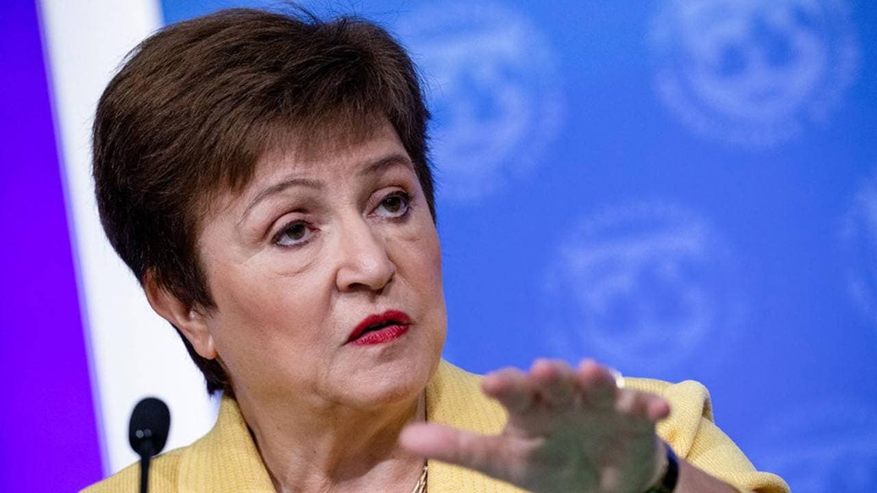 La Triple Amenaza del FMI: Deuda, Energía e IA Sopesan el Futuro Económico Global