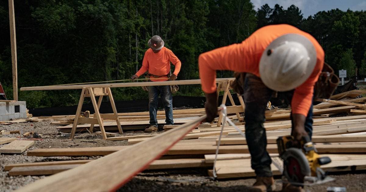La Crisis del Empleo Privado en Argentina: Un Barómetro del Ajuste Económico