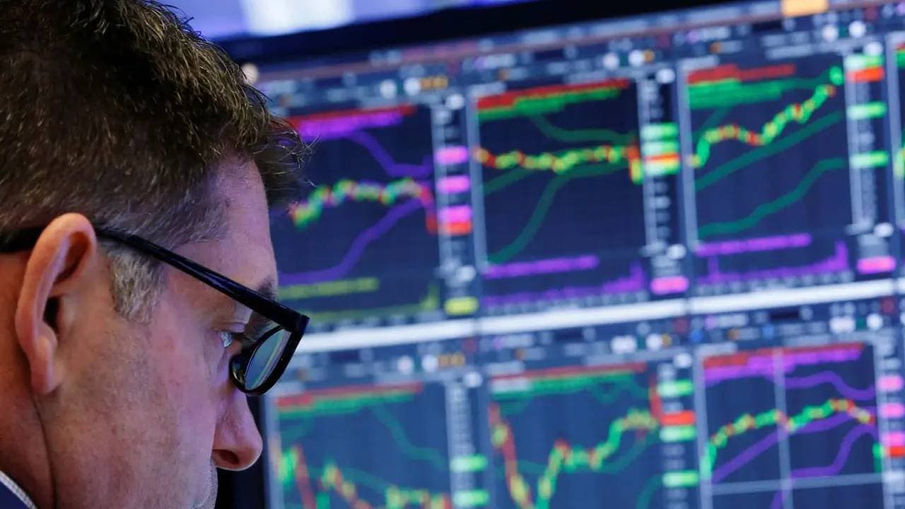 Merval bajo la Lupa: ¿Oportunidad de Compra o Pausa ante el Riesgo Político?
