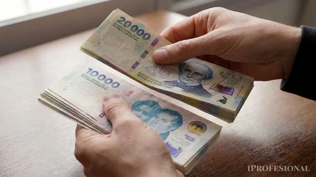 Argentina: La Crisis de Endeudamiento Familiar Pone a Prueba la Estabilidad Financiera y la Capacidad de Reacción Bancaria