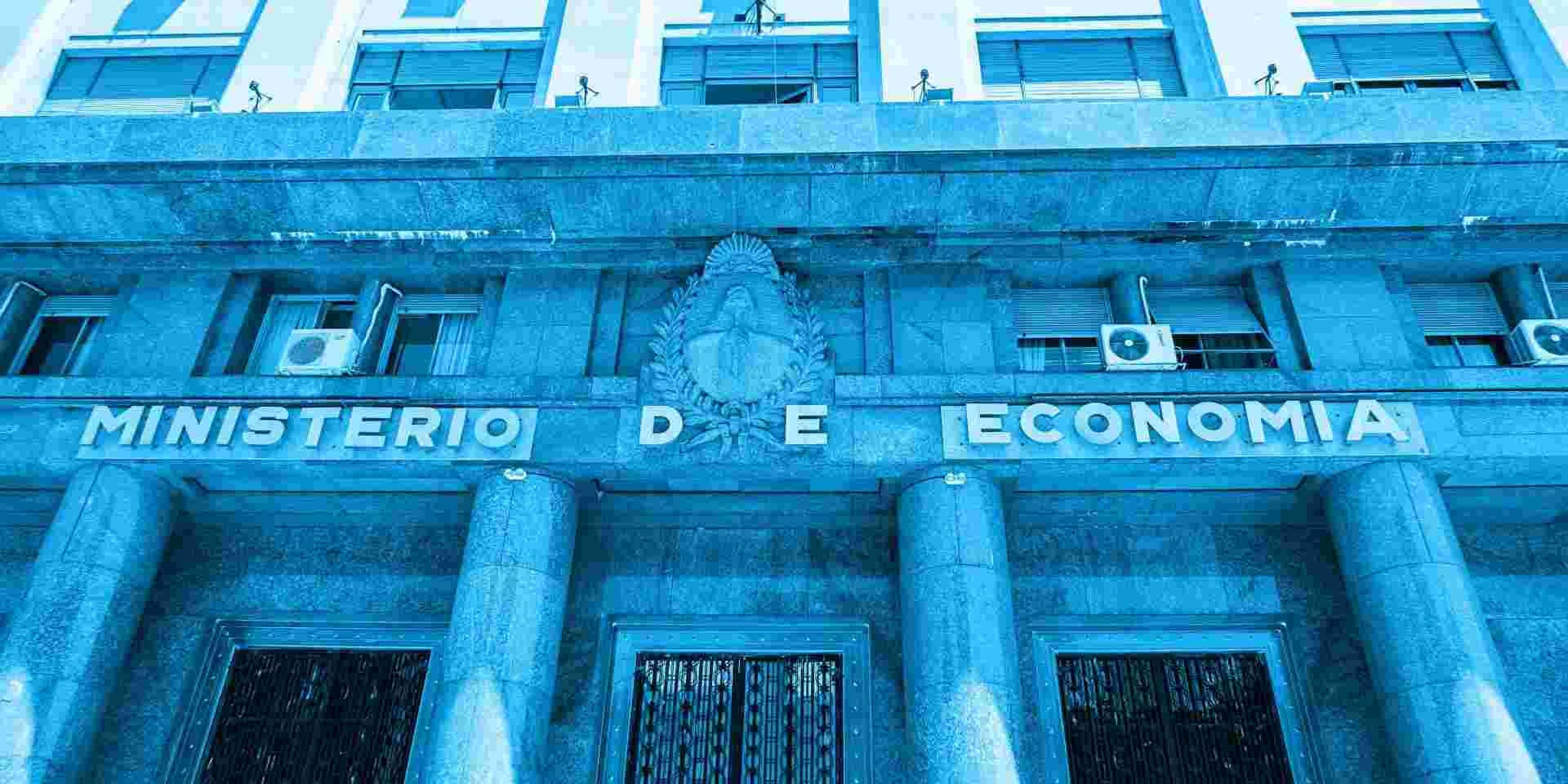 Argentina: El Superávit Fiscal de Julio y el Desafío de la Transparencia en los Fondos Fiduciarios