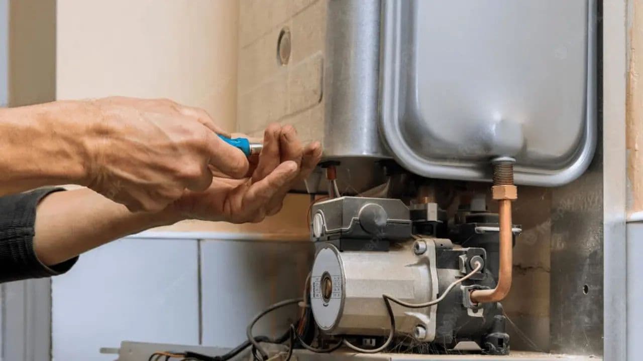 Consumo Esencial y Dilema Energético: El Mercado de Termotanques Bajo la Lupa Inversora en Argentina