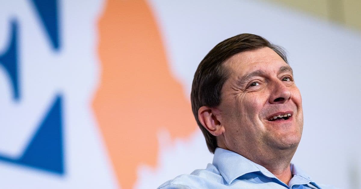 La Contienda por el Senado en Maine: Un Barómetro de Riesgos Financieros y Cambios Legislativos