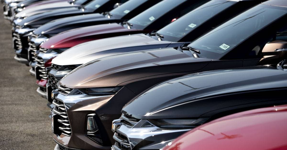 Mercado Automotriz Argentino en Crisis: Caída de Ventas y Reconfiguración con Auge de Importados