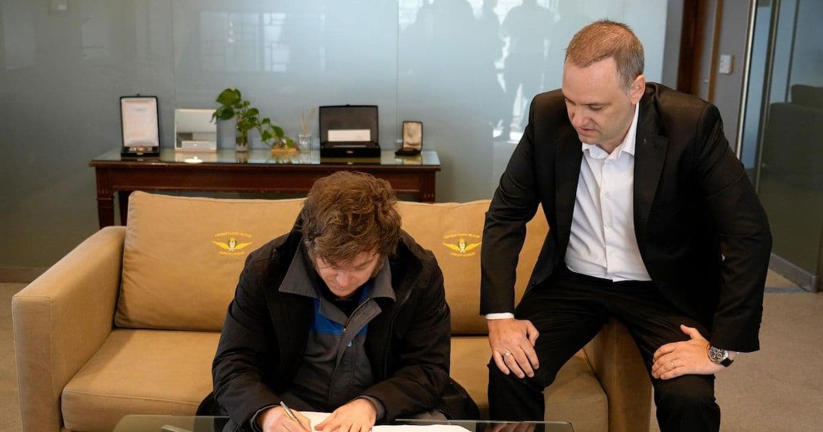 La controvertida apuesta de Bitcoin de Manuel Adorni pone a prueba la bandera anticorrupción de Milei