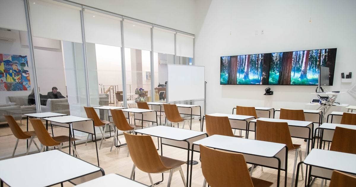 Docentes Argentinos: La Búsqueda de un Horizonte Salarial en Estados Unidos