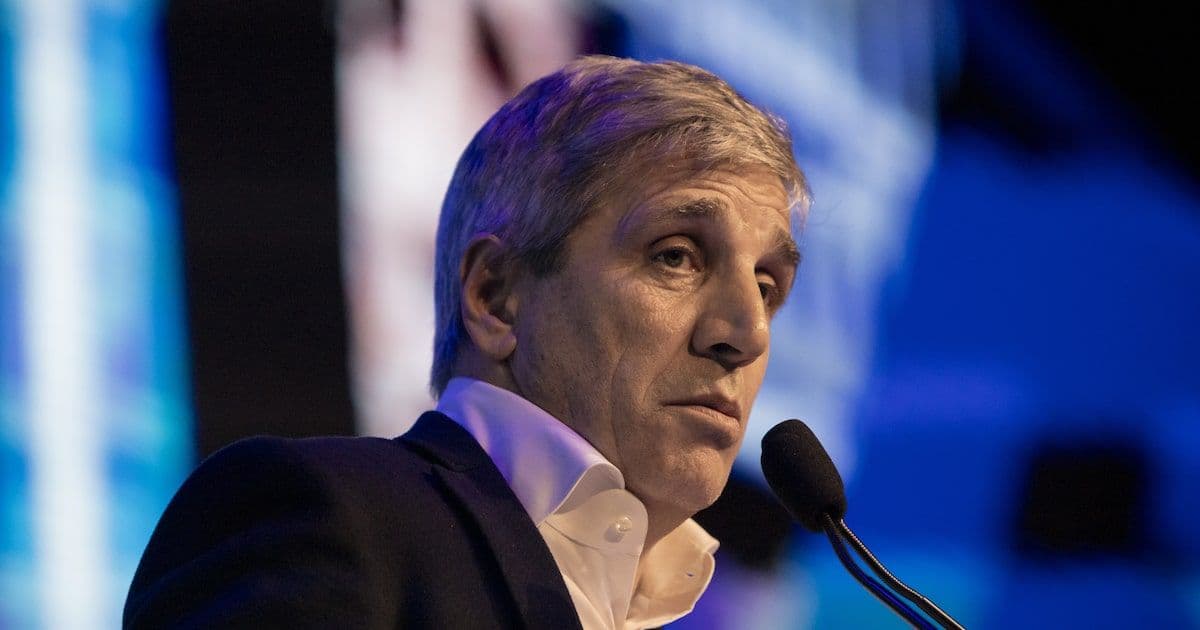 Argentina Habilita el Crédito en Dólares para Empresas Locales: ¿Motor de Expansión Económica o Riesgo Latente?