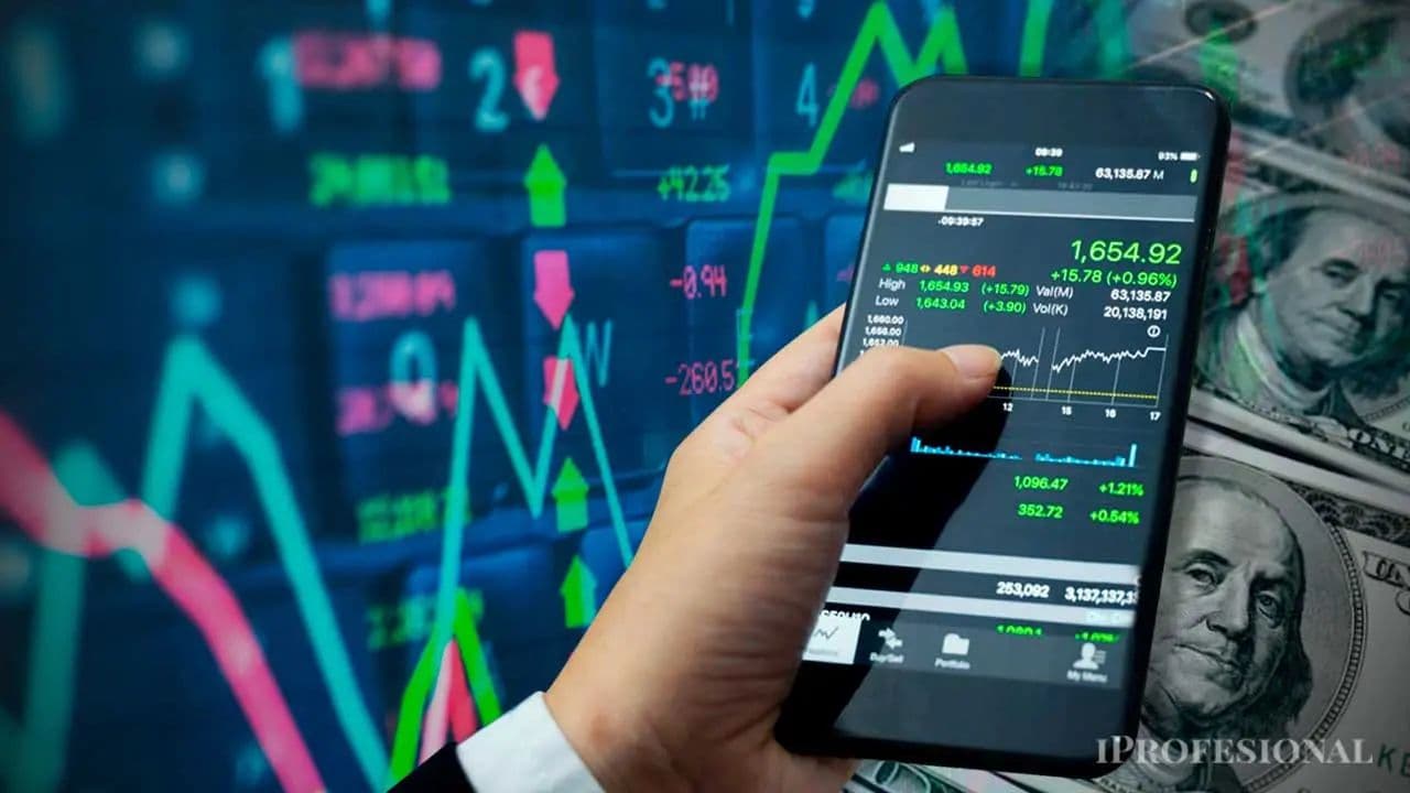 Argentina en la Encrucijada: Reformas, Dólar y Oportunidades de Inversión ante un Horizonte Electoral