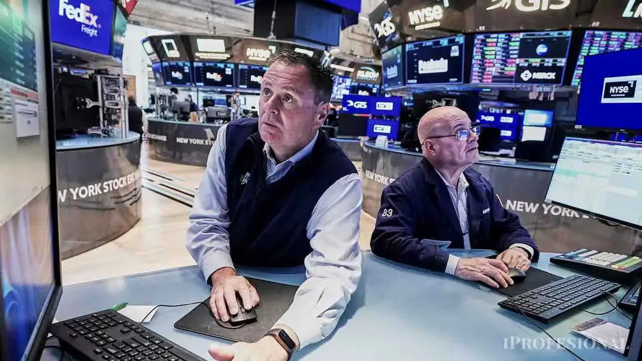 Corrección Global: La Inteligencia Artificial y la Fed de Warsh Desencadenan un Desplome Tecnológico