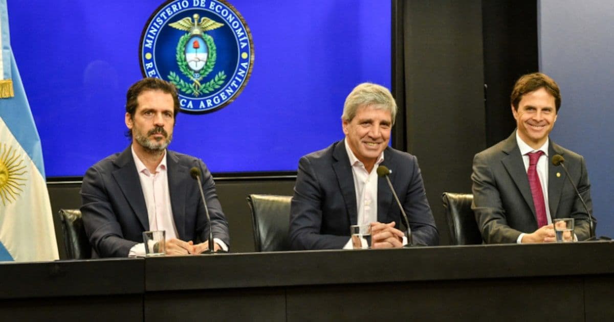 Argentina busca reactivar el crédito hipotecario: un análisis del programa UVA y su impacto inicial
