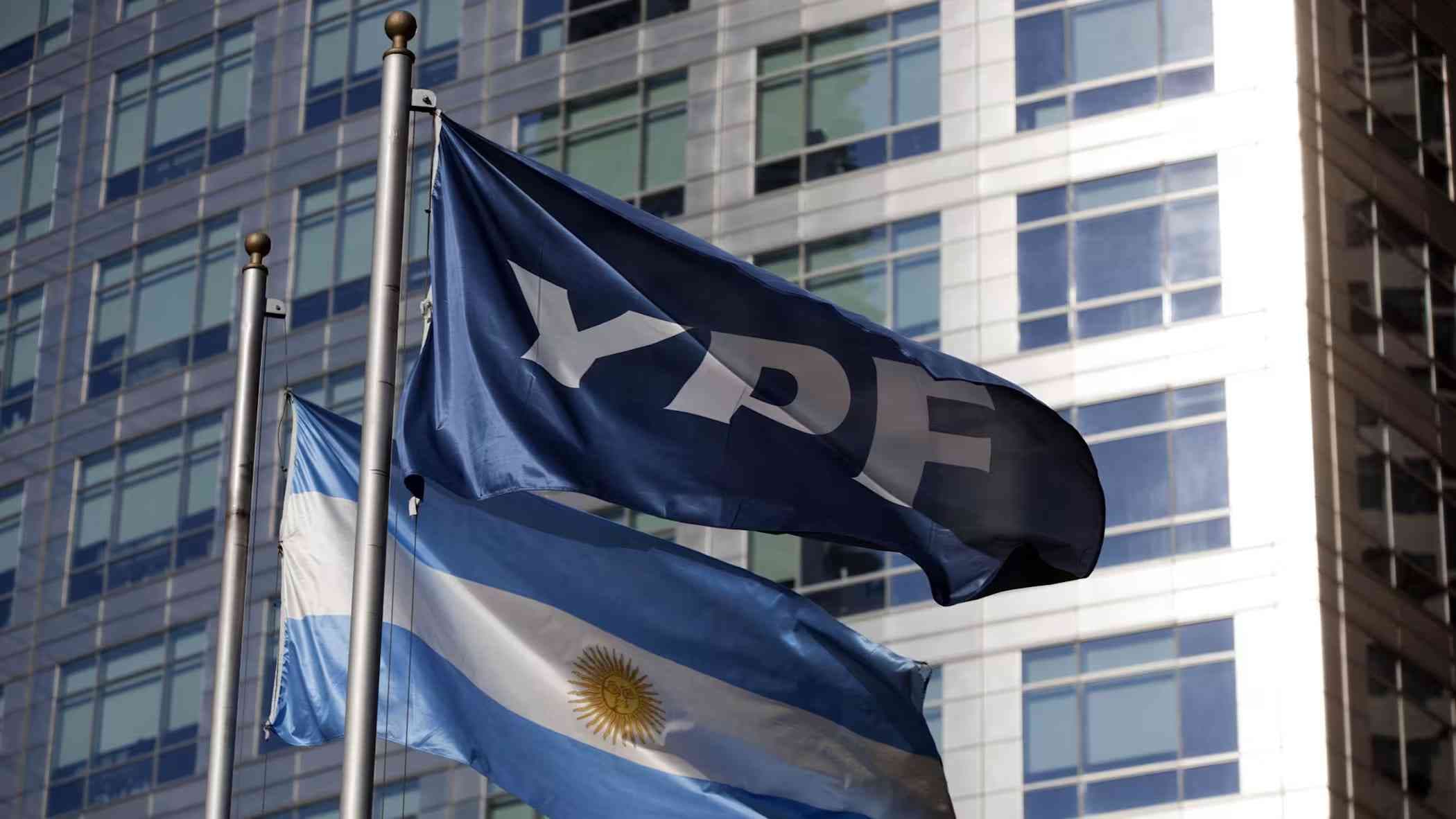 Argentina Desafía la Turbolencia Global: Un Oasis en la Tormenta Financiera