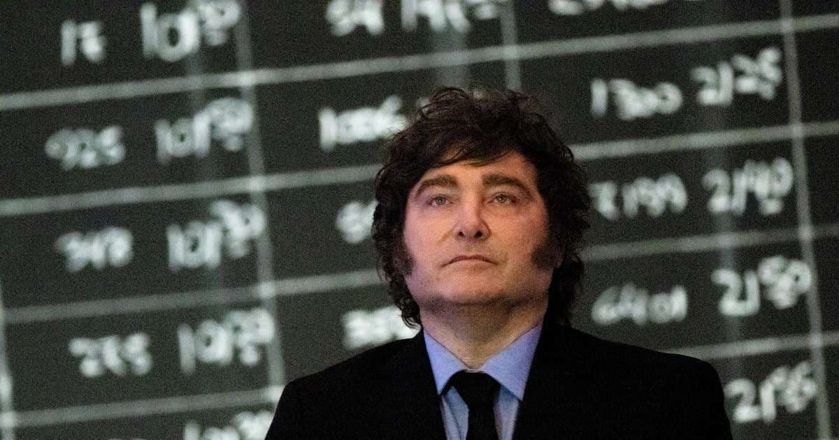 La Desaprobación de Milei Alza Preocupaciones sobre la Estabilidad Económica en Argentina