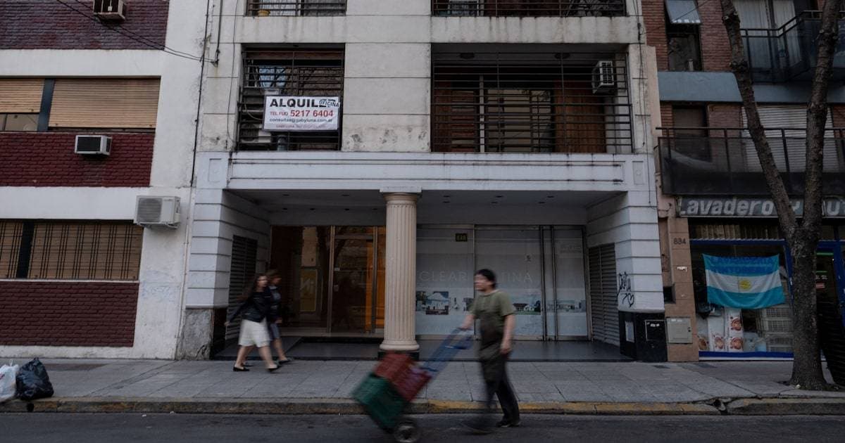 El Mercado Inmobiliario Argentino en Agosto: Estabilidad en Ventas, Explosión en Alquileres