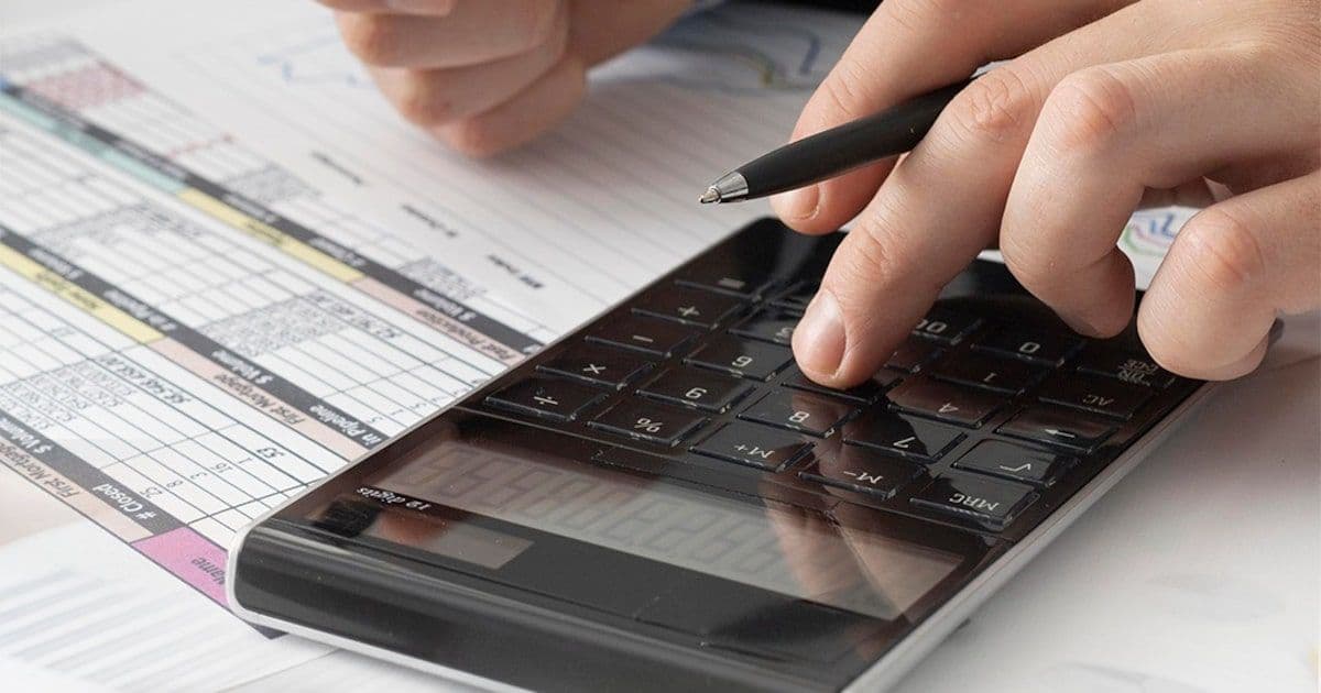 La Carga Tributaria Argentina Acentúa su Regresividad: Un Desafío Macroeconómico