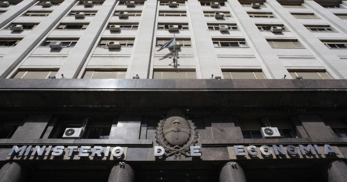 El Pulso Fiscal de Argentina: El Desafío de Junio y la Sostenibilidad del Superávit Semestral