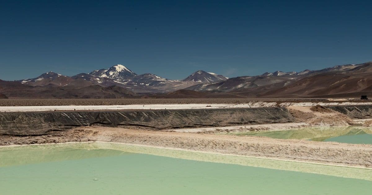 Zijin Mining: Entre la Frustración de una Adquisición Multimillonaria y el Éxito Estratégico del Litio en Argentina