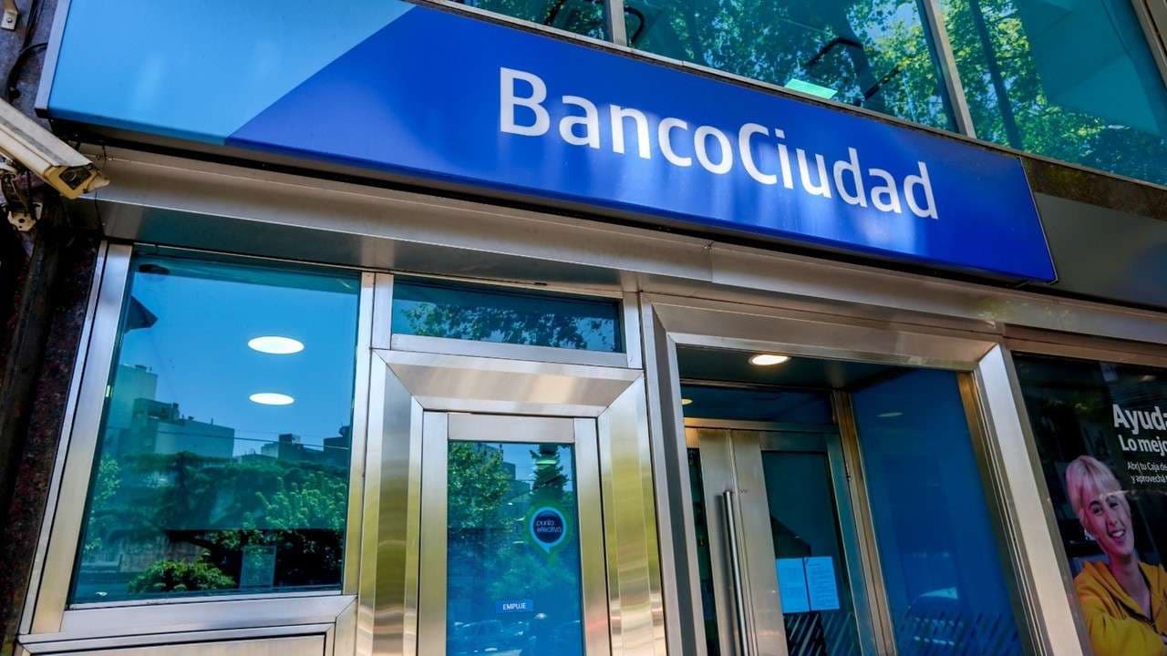 El Plazo Fijo Vuelve a Sedentar a Ahorristas: Rendimientos Superan al Dólar en un Contexto de Inflación a la Baja