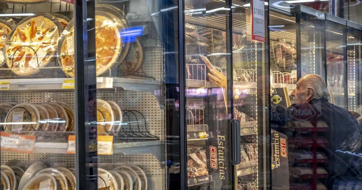 Argentina: Estancamiento Industrial y Consumo Débil Marcan un Horizonte de Cautela para el Mercado