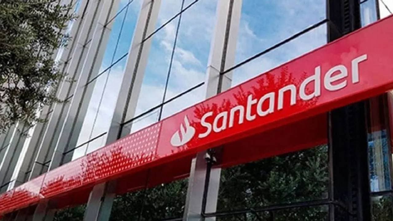 La Batalla del Ahorro en Argentina: ¿El Plazo Fijo le Gana al Dólar en la Antesala Electoral?