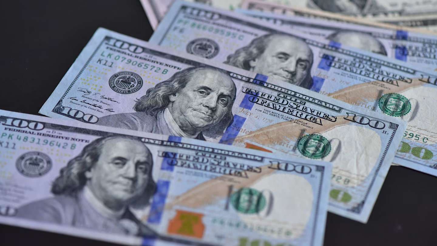 Argentina: La Paradoja de los Dólares Crecientes en un Mercado Escéptico
