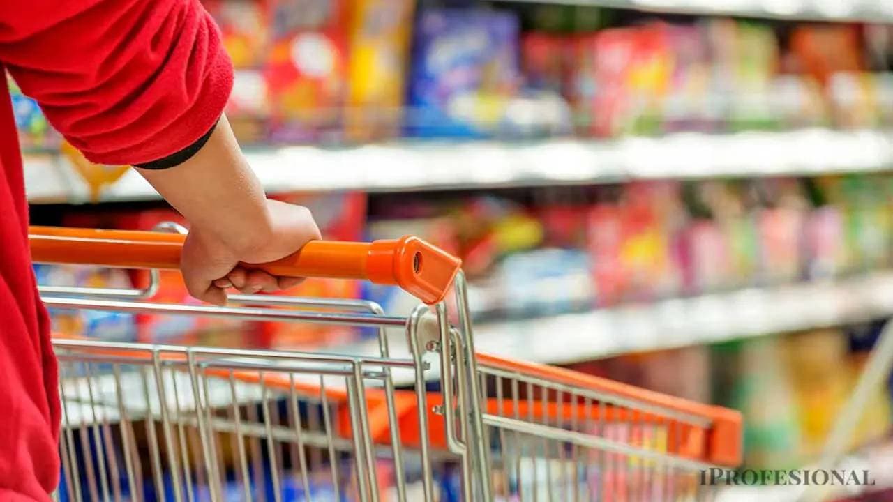 La Guerra de Descuentos Redefine el Consumo en Argentina: Estrategias Financieras y Retail en Agosto